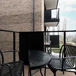 Sadowa Spacious With Balcony Next To Granary Island By Renters Appartement