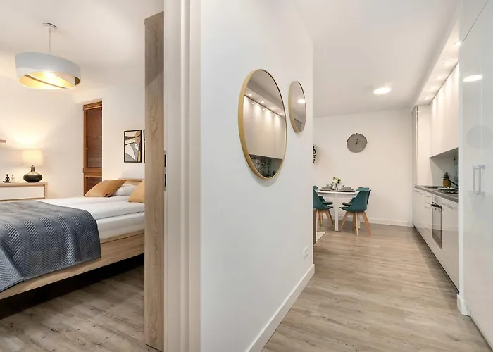 Sadowa Spacious With Balcony Next To Granary Island By Renters 公寓 格但斯克