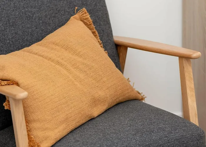 Sadowa Spacious With Balcony Next To Granary Island By Renters Daire *