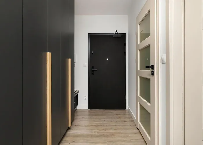 Sadowa Spacious With Balcony Next To Granary Island By Renters *