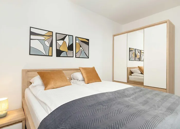 Sadowa Spacious With Balcony Next To Granary Island By Renters * Gdańsk