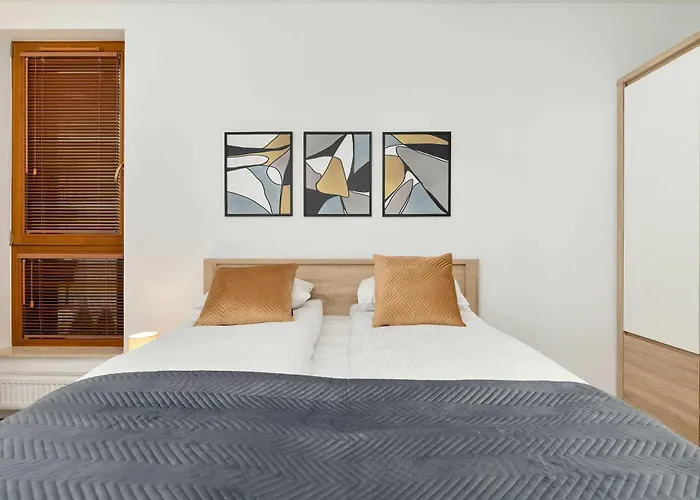 Sadowa Spacious With Balcony Next To Granary Island By Renters * Gdańsk